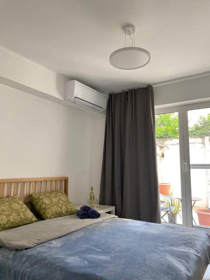 Apartamento Okeanidon Atenas Exterior foto